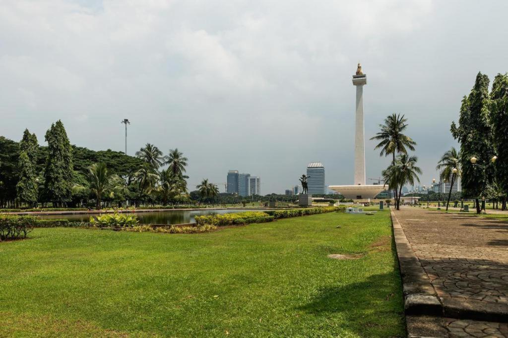 Hotel Super Oyo 91074 Stariez Senen Syariah à Jakarta Extérieur photo